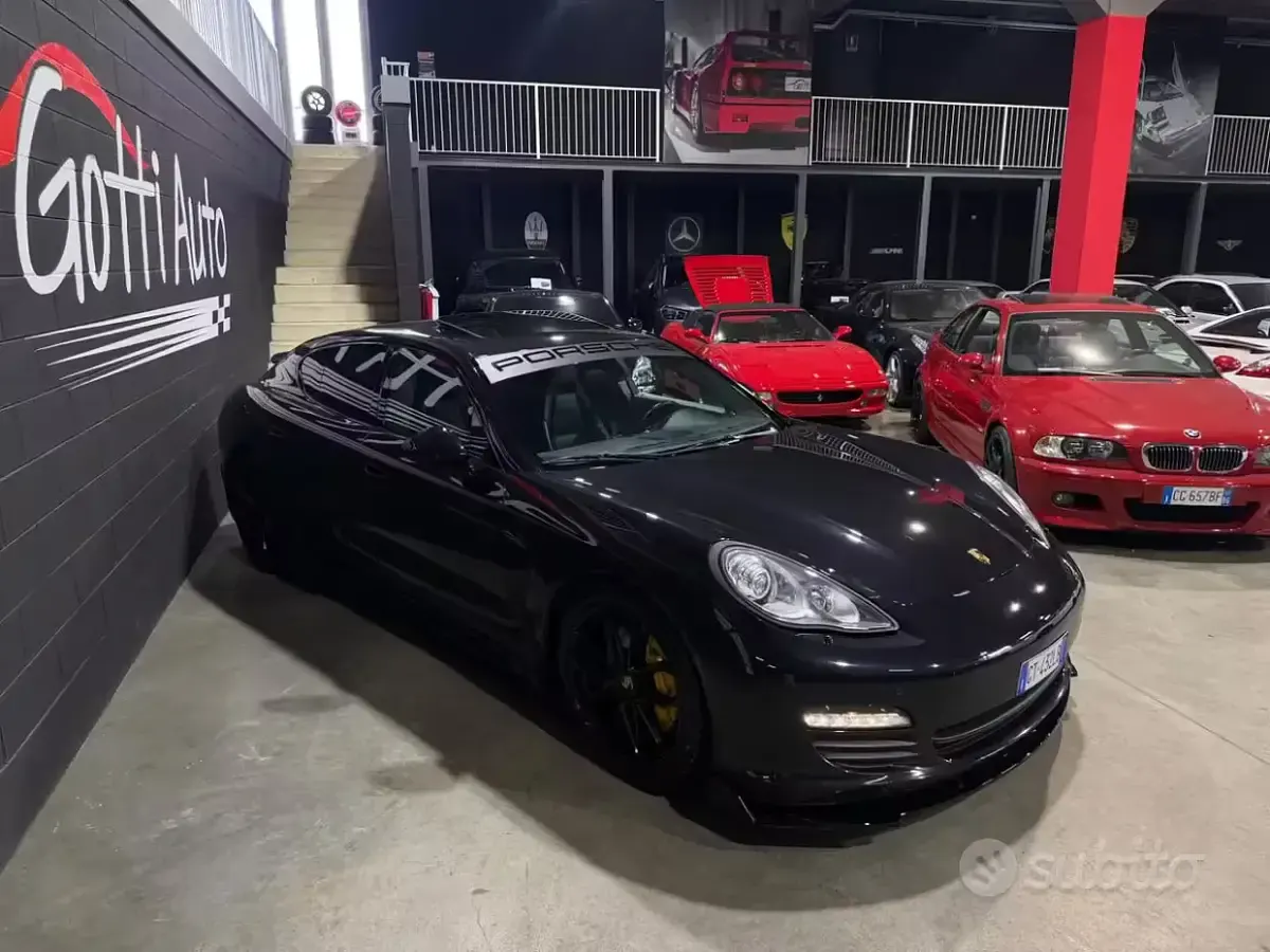 Usata Porsche Panamera 400 CV (294 kW) 2010 Nero Utilitaria