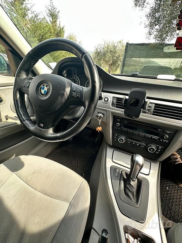 Usata BMW 320 Sport Line 2007 Blu Berlina