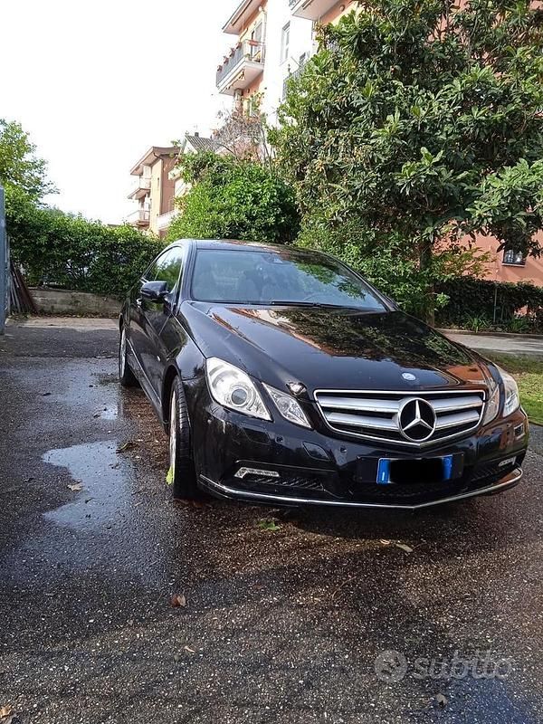Usata Mercedes E300 2009 Nero Coupé
