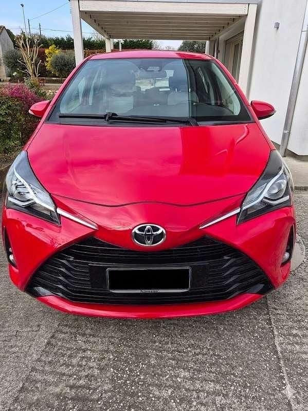 Usata Toyota Yaris Active 72 CV (52 kW) 2019 Berlina