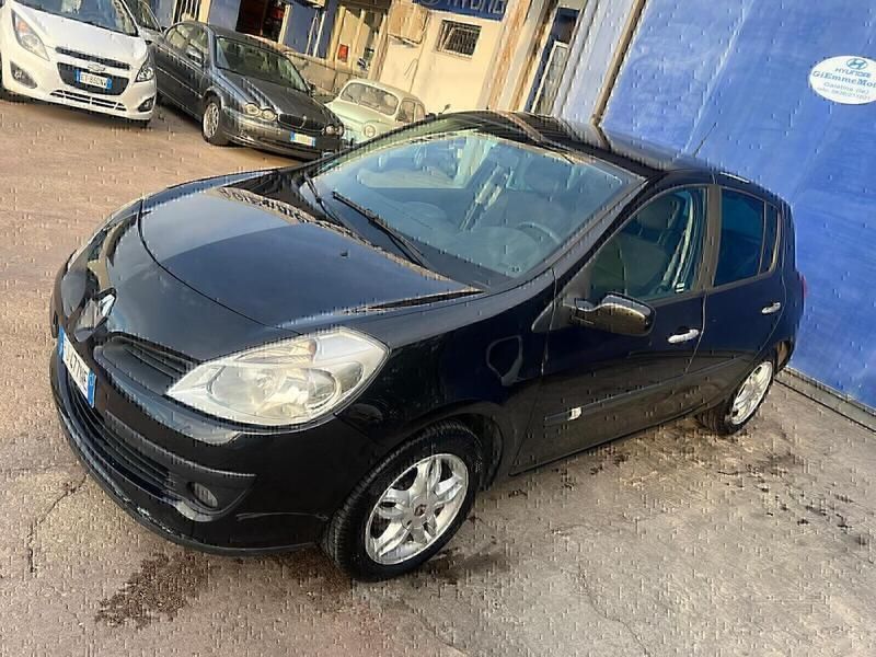 Usata Renault Clio II LE 75 CV (55 kW) 2007 Nero Berlina