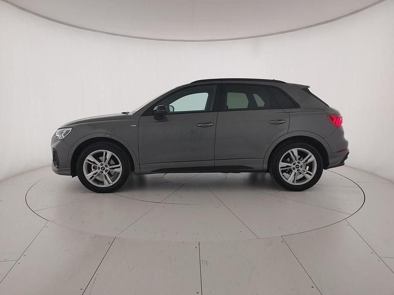 Begagnad Audi Q3 S-Line 150 HK (110 kW) 2025 Grå SUV