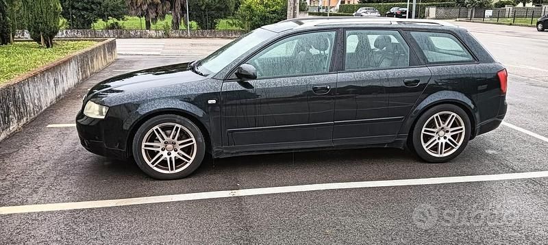 Usata Audi A4 150 CV (110 kW) 2004 Nero Station wagon