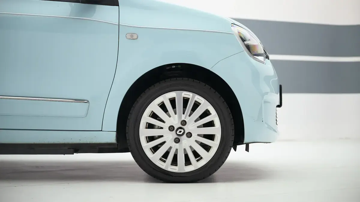 Usata Renault Twingo Vibes 60 kW (82 CV) 2021 Bluazzurro Utilitaria