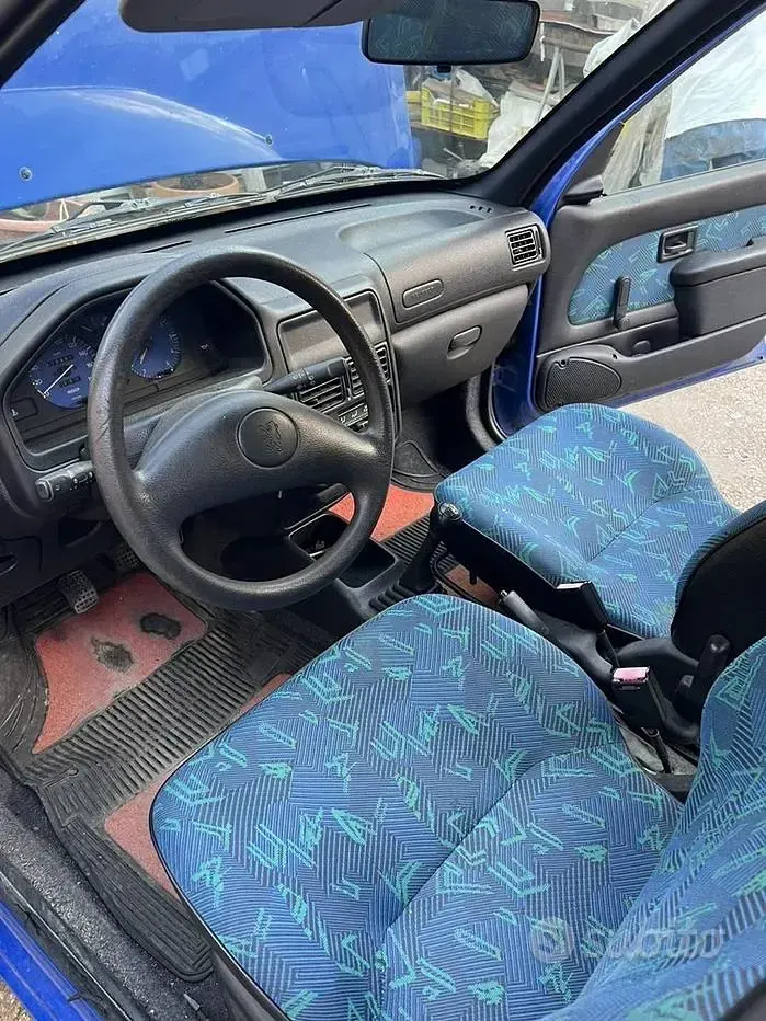 Usata Peugeot 106 57 CV (41 kW) 1998 Bluazzurro Utilitaria