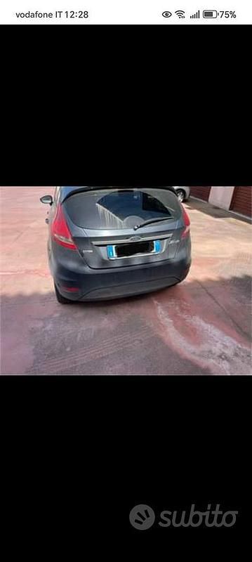 Usata Ford Fiesta 68 CV (50 kW) 2009 Blu Utilitaria