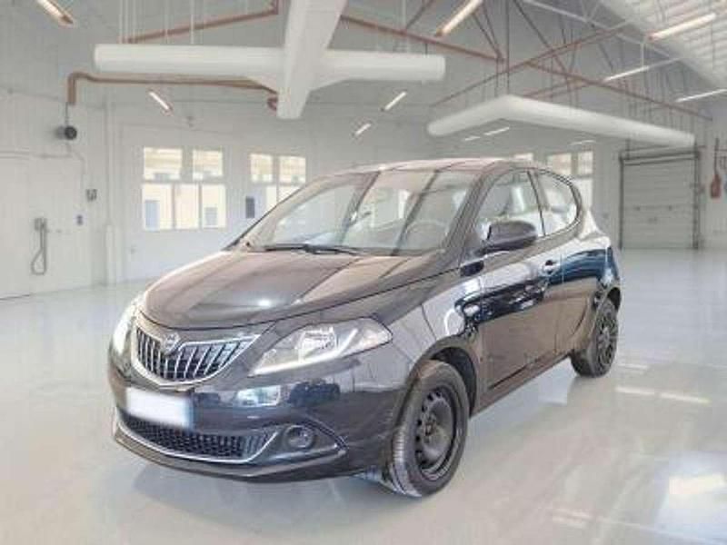 Nero Usata 2022 Lancia Ypsilon Silver Due volumi | 11.950 € (Buon prezzo) - Immagine 1/4