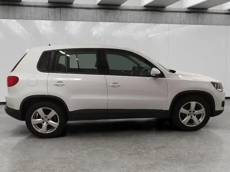 Usata VW Tiguan Sport 110 CV (80 kW) 2015 Bianco SUV