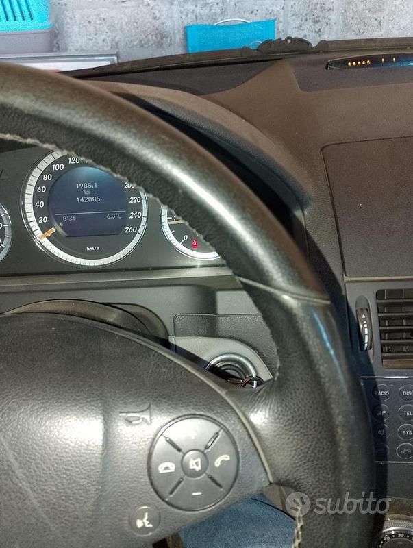 Usata Mercedes C220 125 CV (91 kW) 2009 Grigio Station wagon