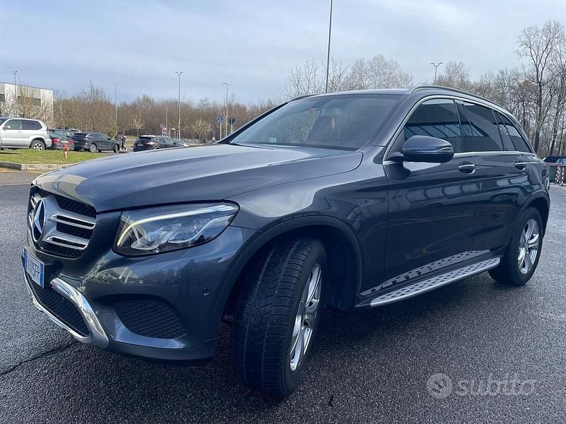 Usata Mercedes GLC220 170 CV (125 kW) 2016 Grigio SUV