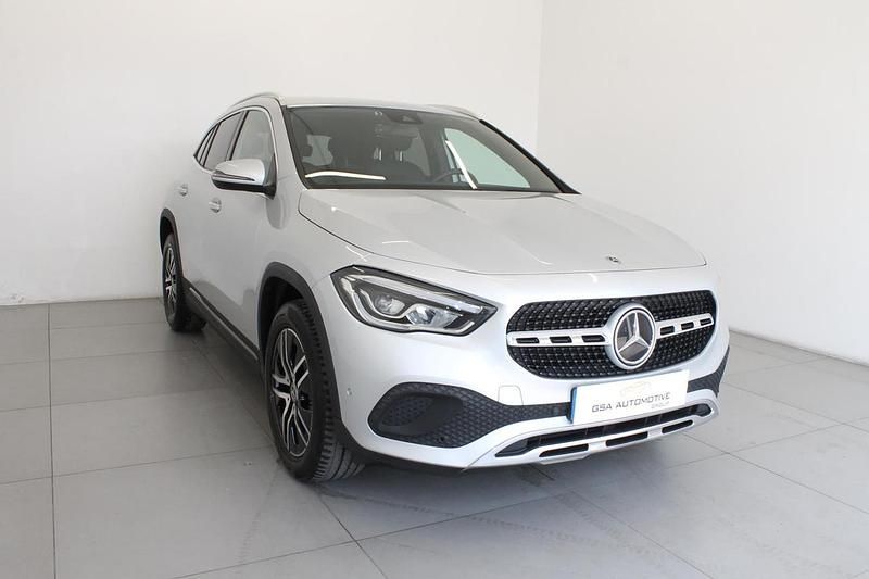 Usata Mercedes GLA200 150 CV (110 kW) 2022 Giallo SUV