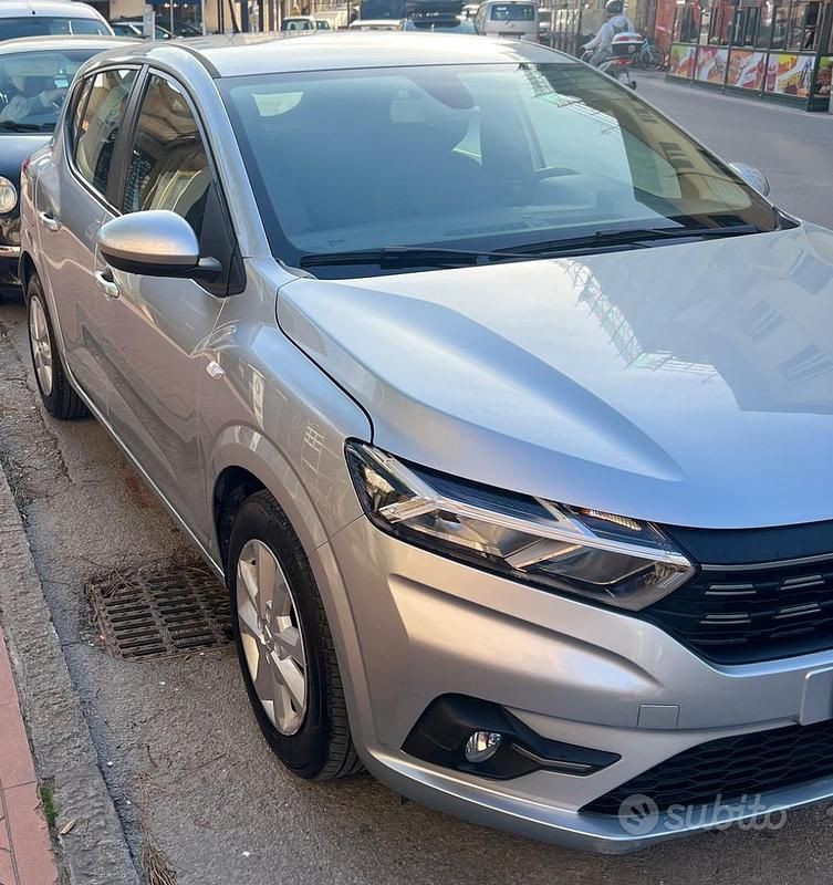 Usata Dacia Sandero Comfort 73 CV (53 kW) 2021 Grigio Utilitaria