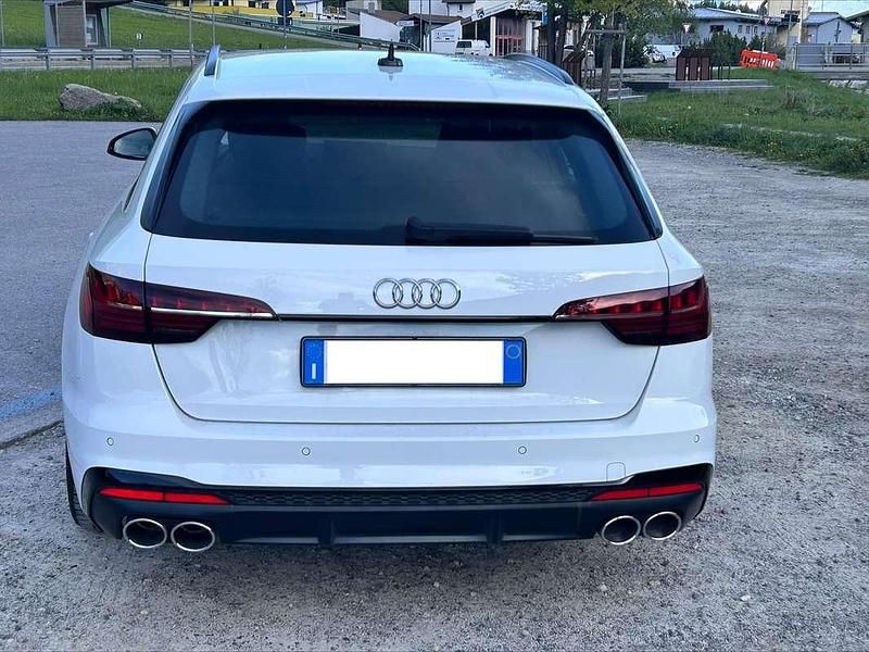 Usata Audi A4 Ambiente 341 CV (250 kW) 2021 Station wagon
