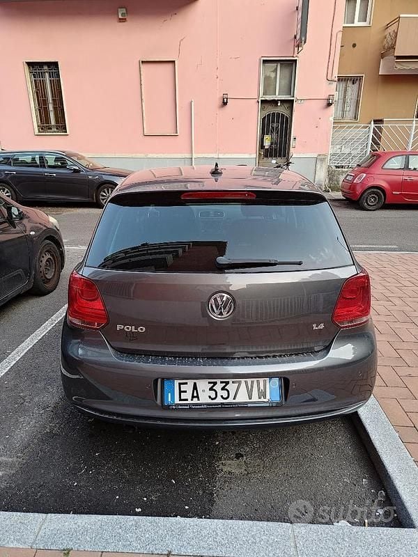 Usata VW Polo 85 CV (62 kW) 2010 Grigio Utilitaria