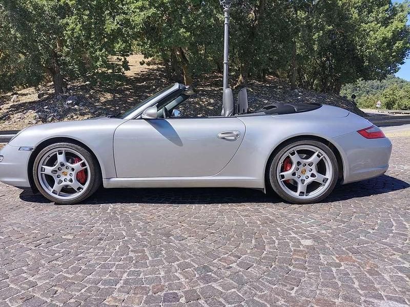 Usata Porsche 911 Carrera S Cabriolet 355 CV (261 kW) 2007 Argento Cabrio