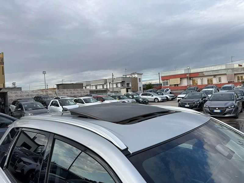 Usata Suzuki Vitara 140 CV (102 kW) 2019 Argento SUV