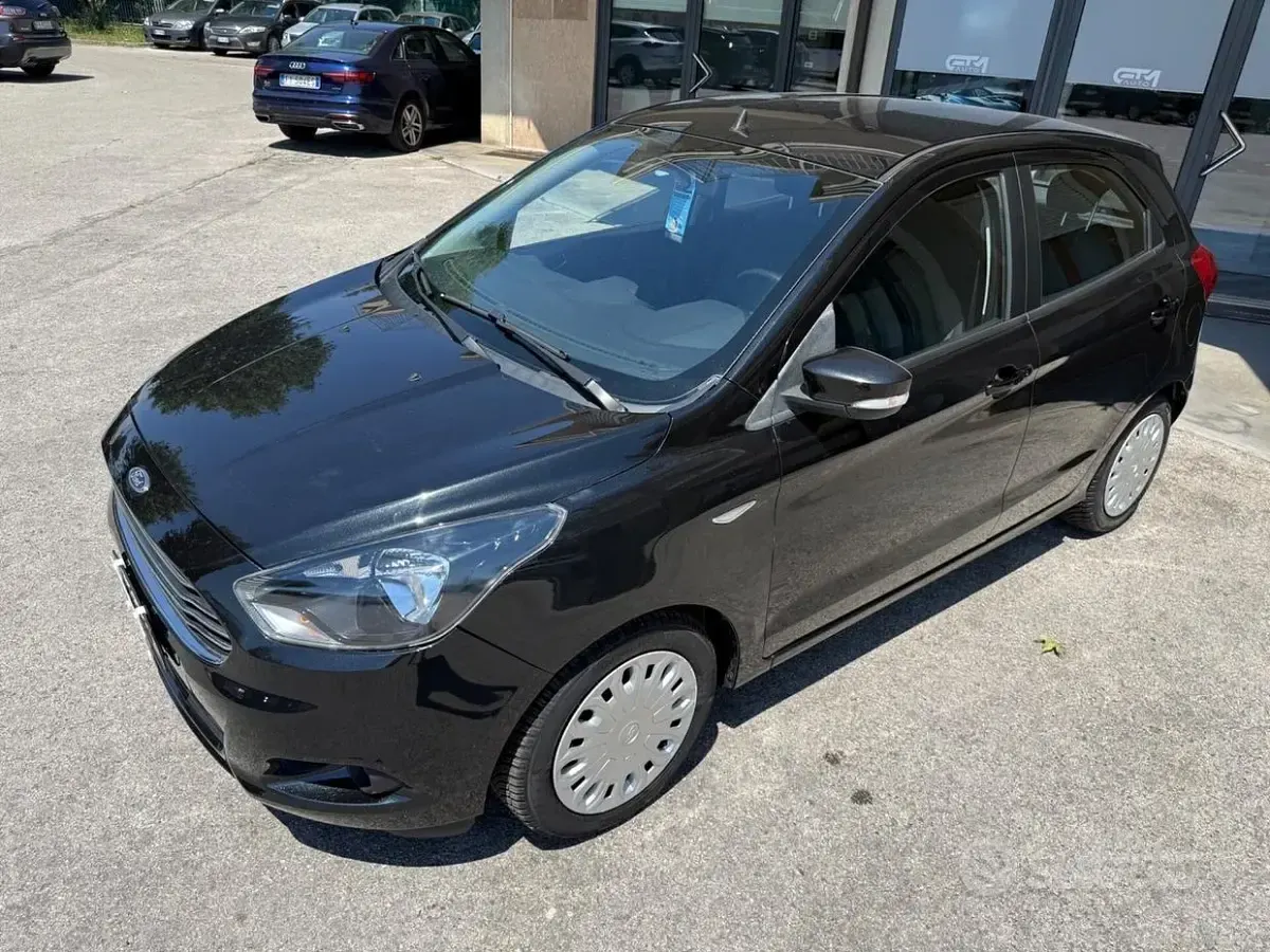 Usata Ford Ka Ultimate 86 CV (63 kW) 2017 Nero Berlina