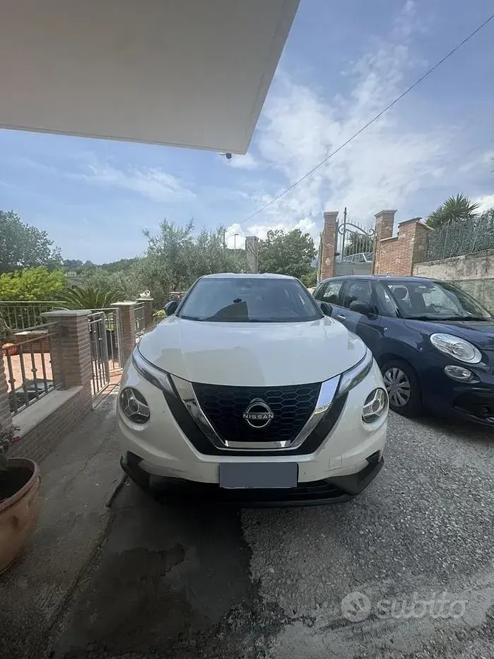 Usata Nissan Juke Acenta 114 CV (83 kW) 2023 Bianco SUV