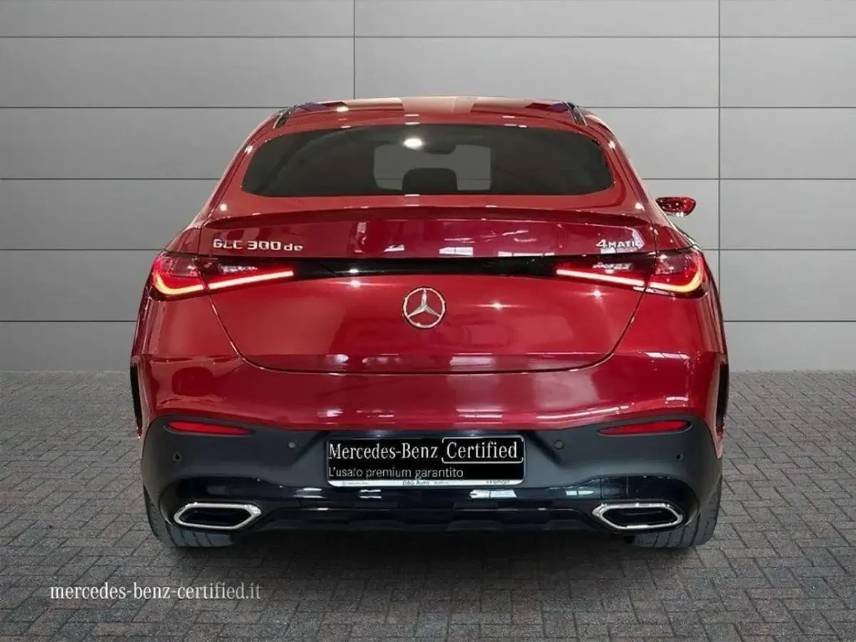 Usata Mercedes GLC300de AMG Line Premium 197 CV (144 kW) 2024 Rosso Coupé
