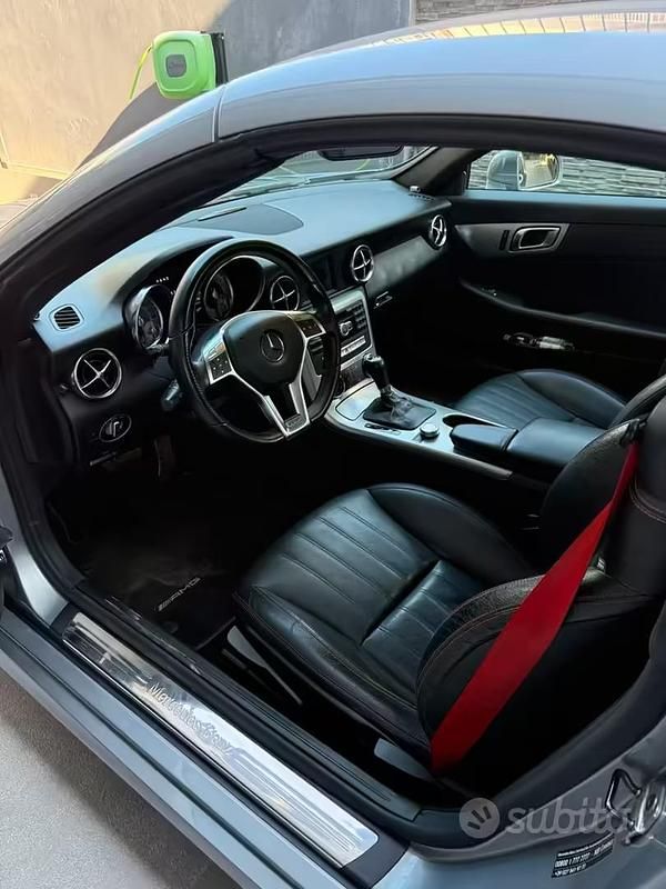 Usata Mercedes SLK200 Premium 184 CV (135 kW) 2012 Grigio Cabrio