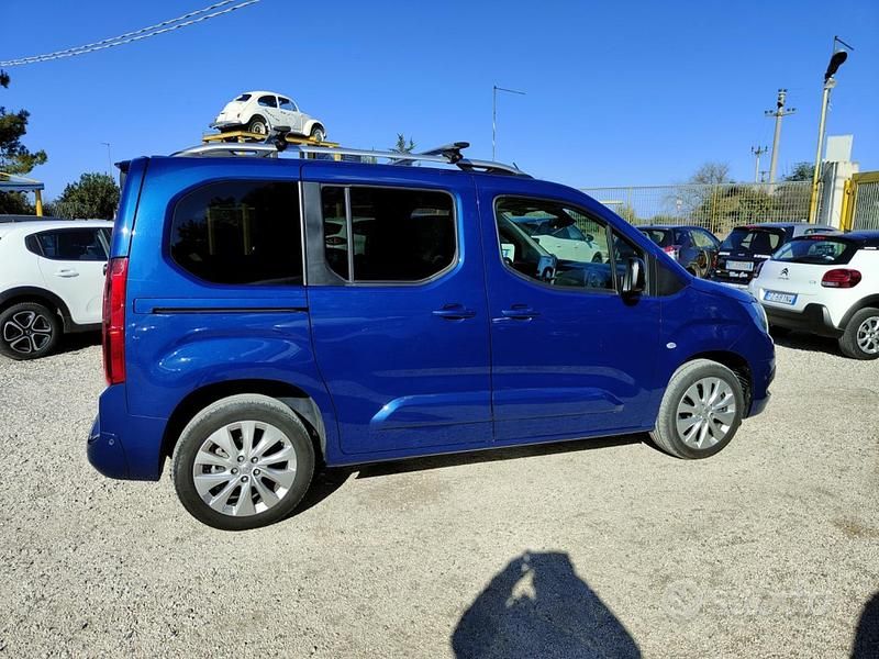 Usata Opel Combo Life Edition+ 100 CV (73 kW) 2021 Blu Berlina