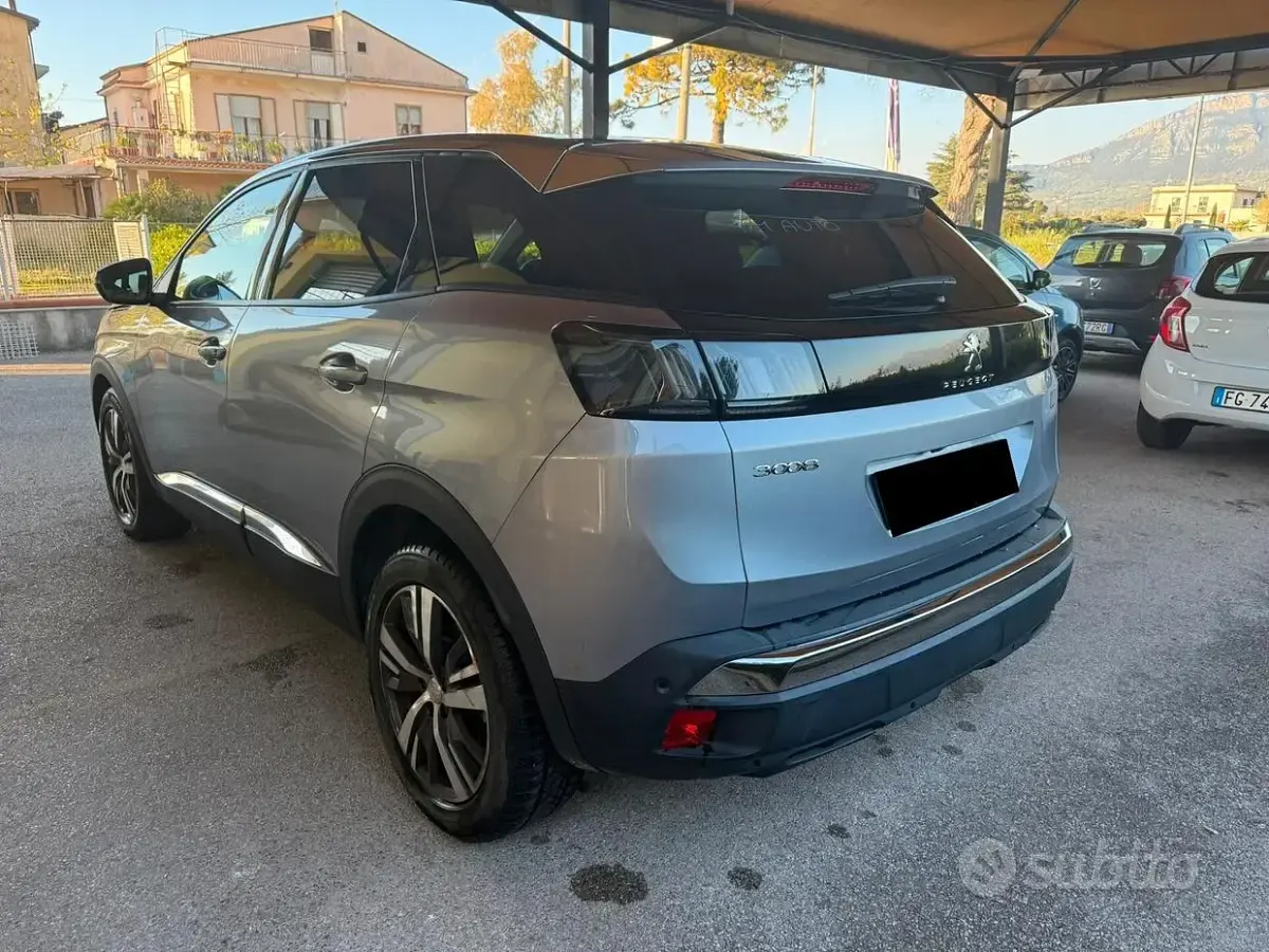 Usata Peugeot 3008 Allure 131 CV (96 kW) 2021 Grigio SUV