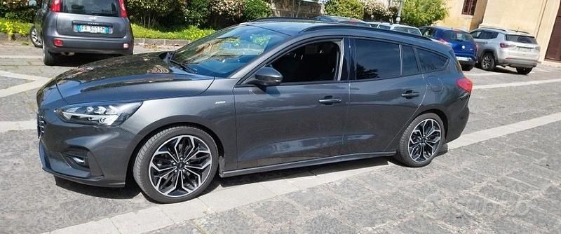 Usata Ford Focus ST-Line 120 CV (88 kW) 2021 Station wagon
