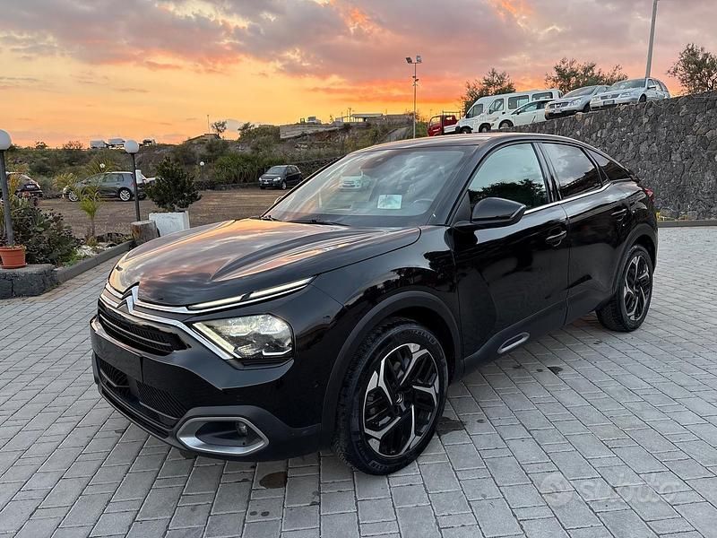 Usata Citroën C4 Shine 130 CV (95 kW) 2022 Nero Berlina