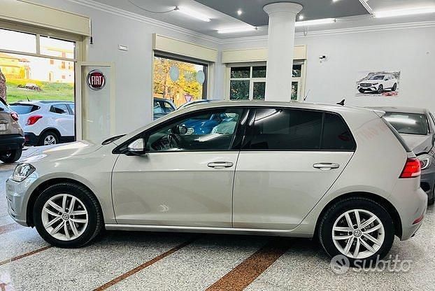 Usata VW Golf VII Highline 115 CV (84 kW) 2019 Grigio Berlina