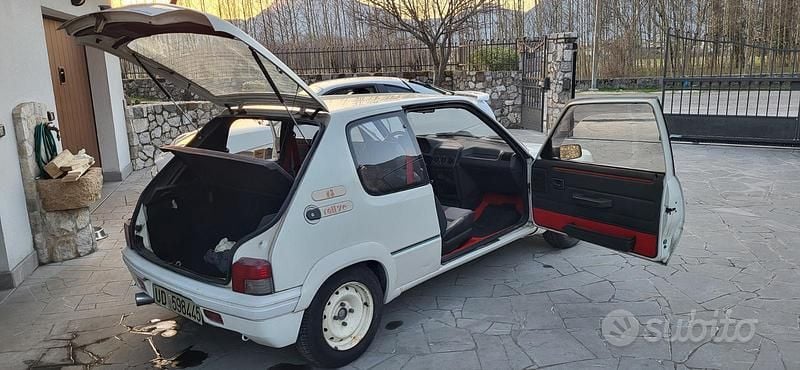 Usata Peugeot 205 101 CV (74 kW) 1989 Bianco Utilitaria