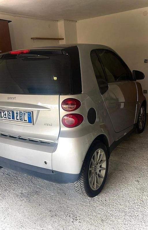 Grigio Usata 2011 Smart ForTwo Coupé Coupé | 5000 € - Immagine 1/4