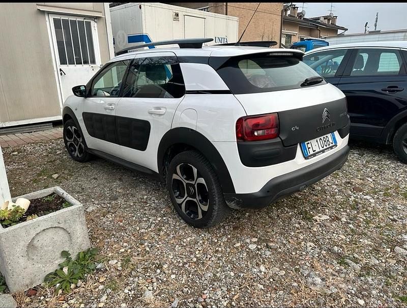 Usata Citroën C4 Cactus PureTech 82 CV (60 kW) 2017 Bianco Utilitaria