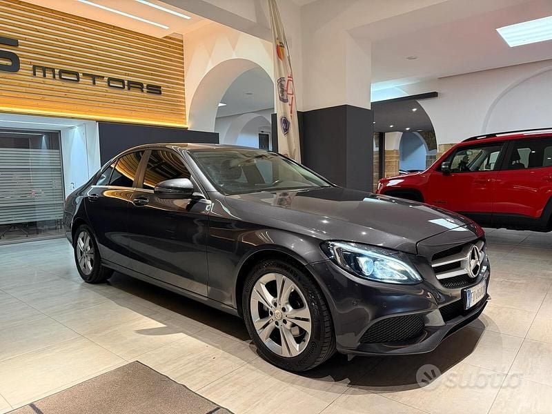 Usata Mercedes C220 Executive 169 CV (124 kW) 2016 Grigio Berlina