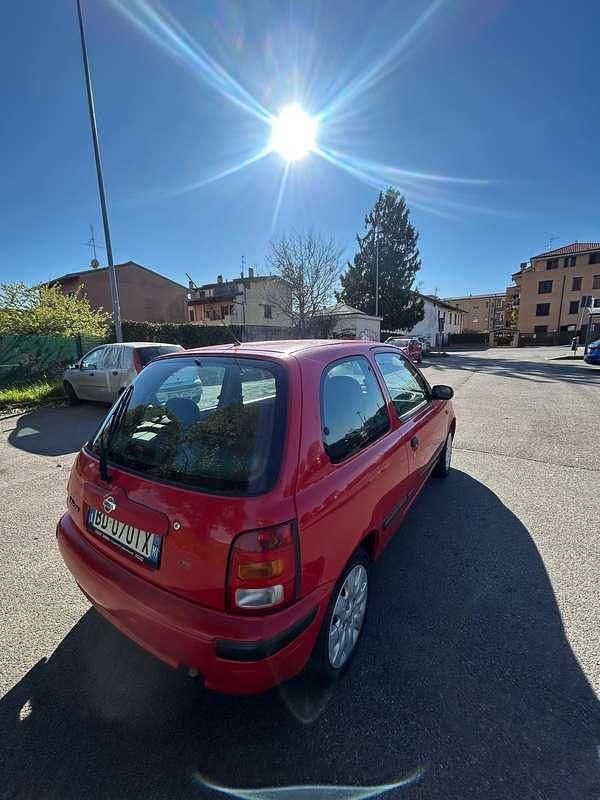 Usata Nissan Micra 54 CV (39 kW) 1999 Rosso Utilitaria