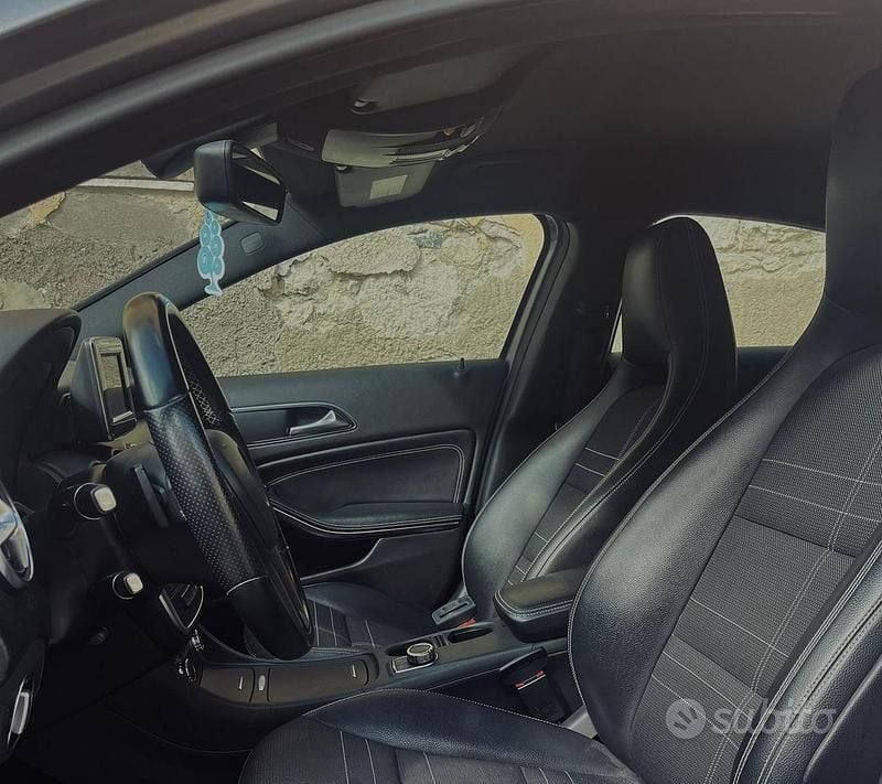 Usata Mercedes A200 136 CV (100 kW) 2013 Grigio Berlina