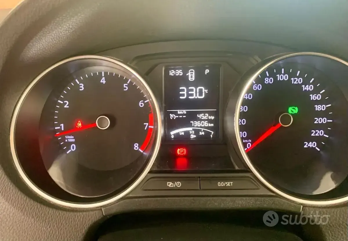 Usata VW Polo Cross 54 CV (39 kW) 2016 Bianco Utilitaria