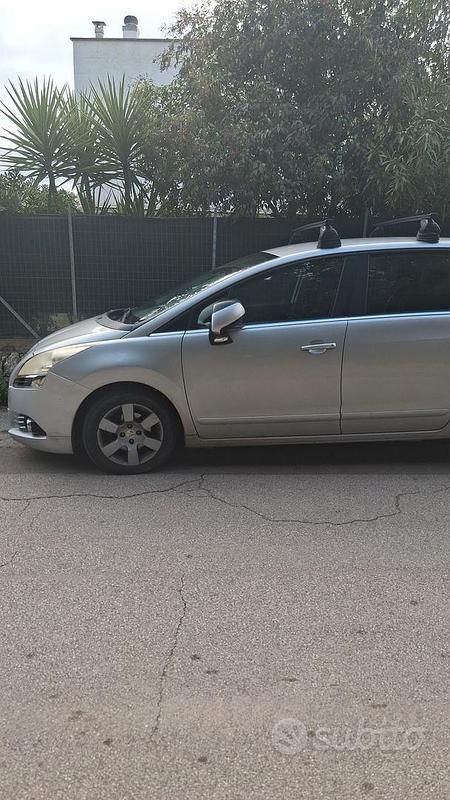 Usata Peugeot 5008 2010 Grigio Monovolume