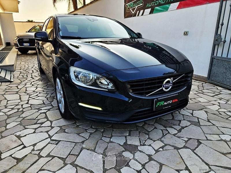 Usata Volvo V60 Summum 150 CV (110 kW) 2016 Station wagon