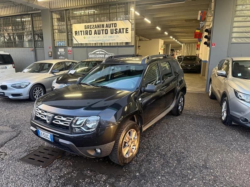 Usata Dacia Duster Lauréate 110 CV (80 kW) 2014 Nero SUV