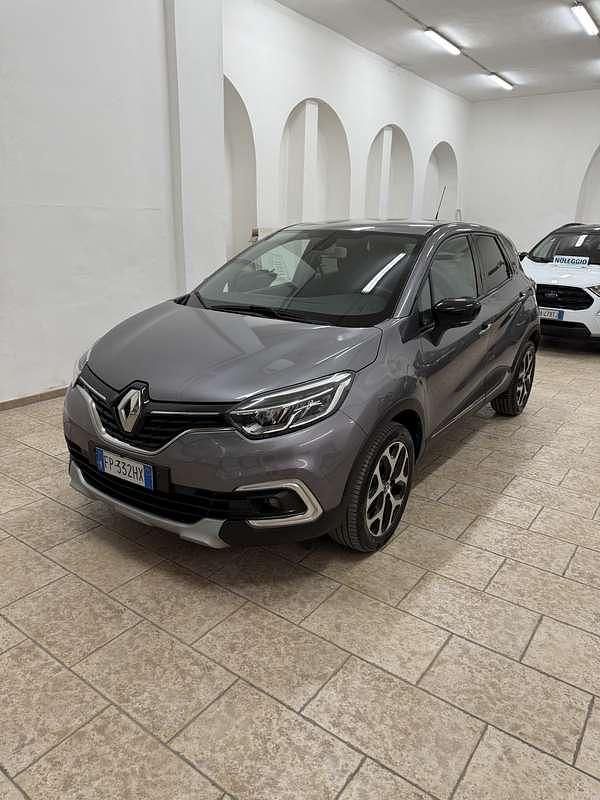 Usata Renault Captur Zen 90 CV (66 kW) 2018 SUV