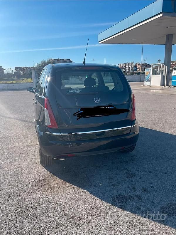 Usata Lancia Musa 95 CV (69 kW) 2009 Monovolume