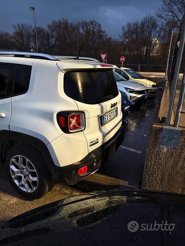 Usata Jeep Renegade 140 CV (102 kW) 2014 Bianco SUV