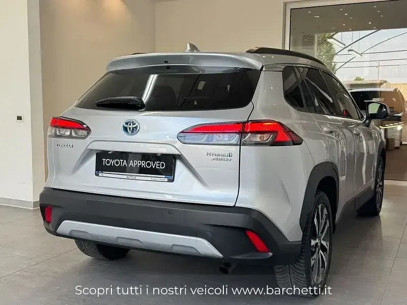 Usata Toyota Corolla Cross Lounge 197 CV (144 kW) 2023 Argento SUV