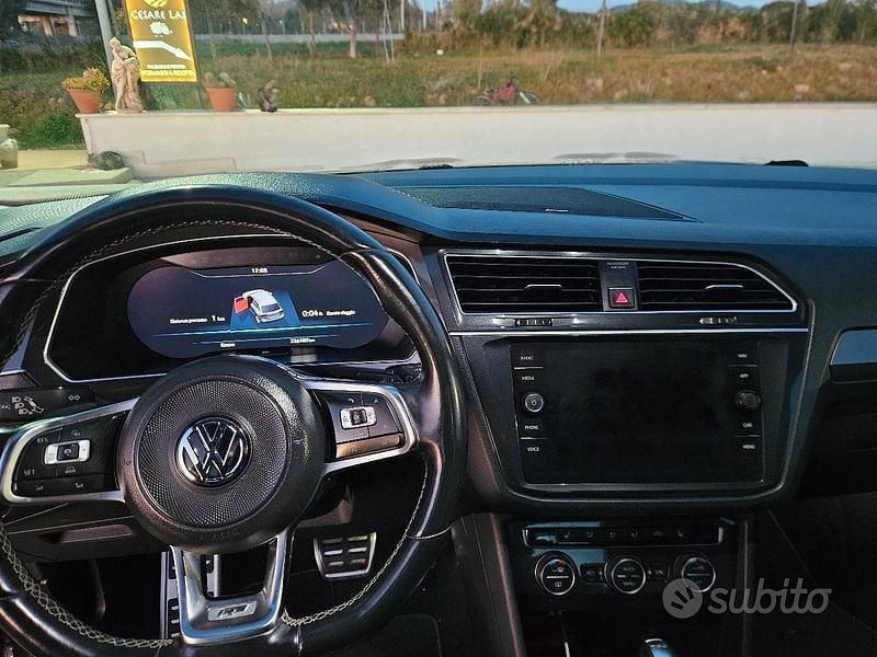 Usata VW Tiguan R-line 240 CV (176 kW) 2018 Grigio SUV