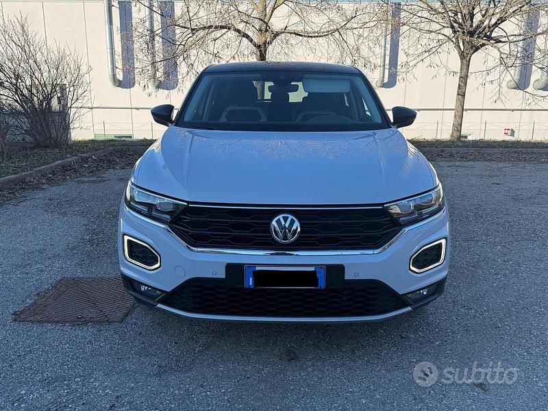 Usata VW T-Roc Advance 150 CV (110 kW) 2019 Grigio SUV