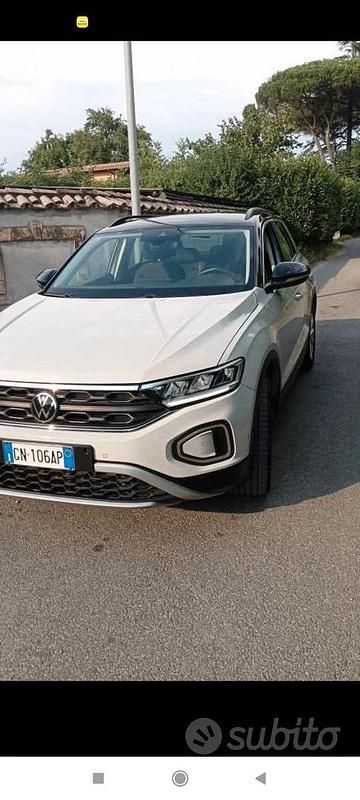 Usata VW T-Roc 110 CV (80 kW) 2023 SUV