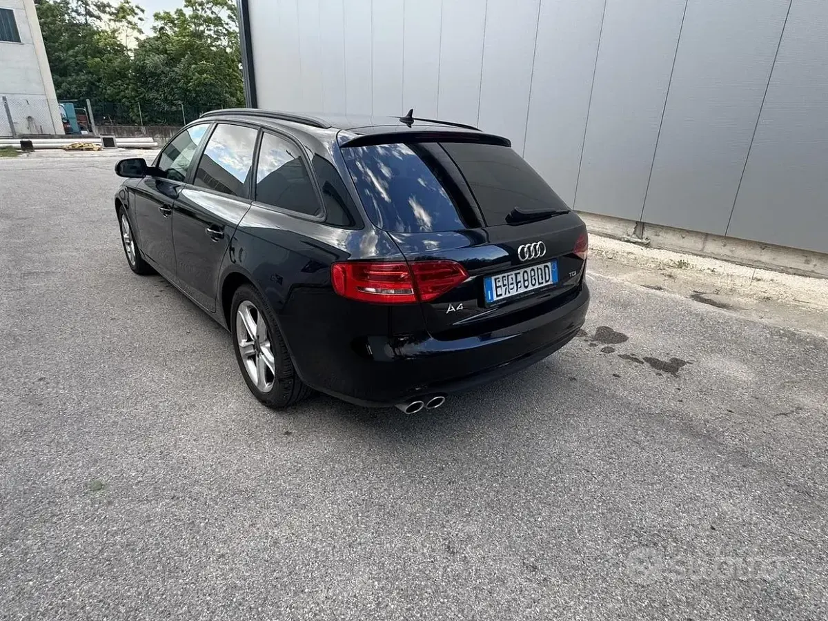 Usata Audi A4 150 CV (110 kW) 2014 Nero Station wagon