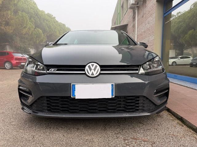 Usata VW Golf VII R-line 149 CV (109 kW) 2019 Grigio Berlina