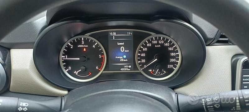 Usata Nissan Micra Tekna 90 CV (66 kW) 2018 Nero Utilitaria