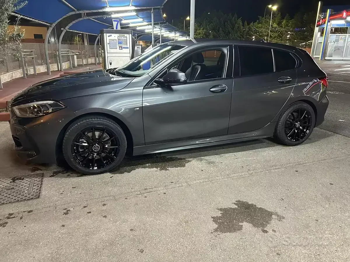 Usata BMW 116 M Sport 116 CV (85 kW) 2021 Grigio Utilitaria